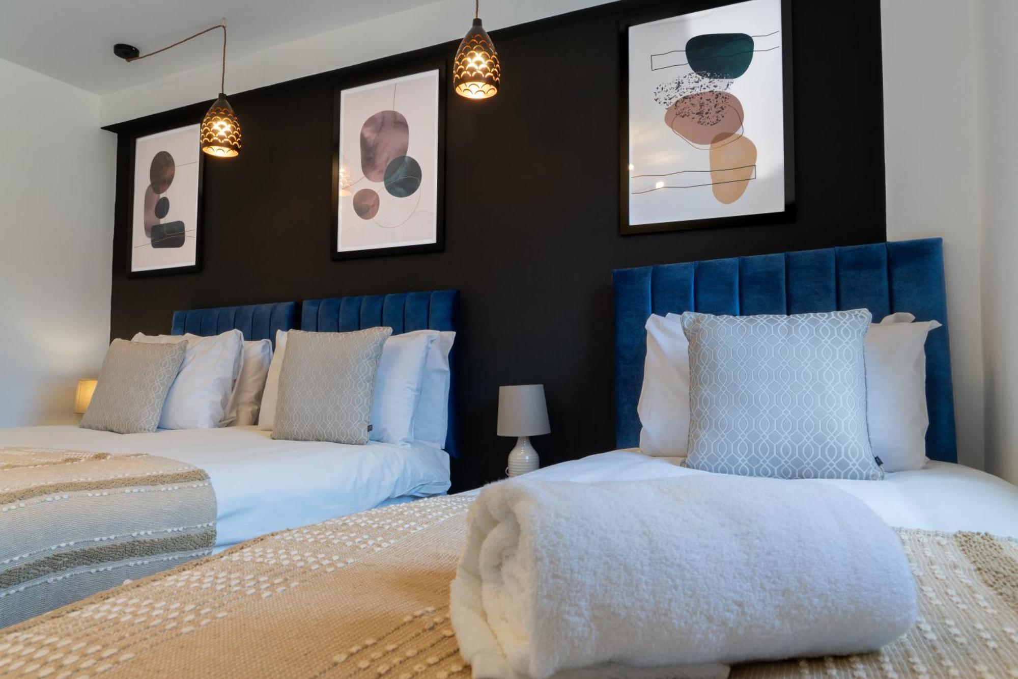 Newark House Premium Apartments With Sofa Beds - Wifi - Free Parking - Perfect For Contractors! Peterborough Exterior photo